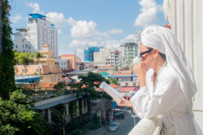 Grand Elevation Hotel